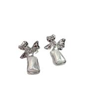 Resin Earring Zinc Alloy with Resin Bowknot silver color plated fashion jewelry & for woman silver color nickel lead & cadmium free Sold By Pair