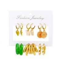Boucles d'oreilles en alliage de zinc, Placage de couleur d'or, 6 pièces & bijoux de mode & styles différents pour le choix & pour femme, plus de couleurs à choisir, Vendu par fixé