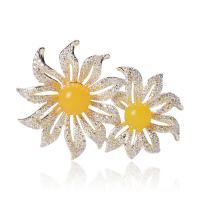 Cubic Zirconia Brooch, Brass, with Beeswax, fashion jewelry & micro pave cubic zirconia & for woman, yellow, 52x37mm, Sold By PC