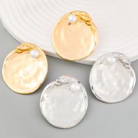 Boucle d'oreille dormeuse en alliage de zinc, avec Plastique ABS perle, Placage, bijoux de mode & pour femme, plus de couleurs à choisir, 48x45mm, Vendu par paire