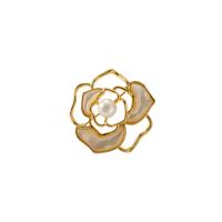 Plastic broche de pérolas, cobre, with Concha de resina, cromado de cor dourada, joias de moda & para mulher, níquel, chumbo e cádmio livre, 39x40mm, vendido por PC