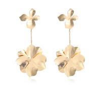 Zinc Alloy Drop Earrings Flower gold color plated fashion jewelry & for woman golden nickel lead & cadmium free Sold By Pair