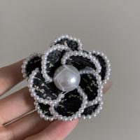 Kunststoffperlenbrosche, Stoff, mit Kunststoff Perlen, Blume, Vintage & Koreanischen Stil & für Frau, schwarz, 60x60mm, verkauft von PC