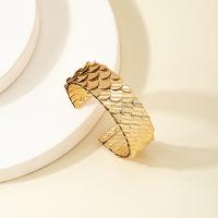 Zinc Alloy Bangle gold color plated fashion jewelry & for woman nickel lead & cadmium free Inner Approx 60mm Sold By PC