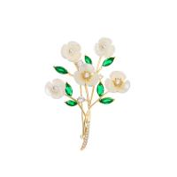 Shell Brooch, Brass, with Shell & Plastic Pearl, fashion jewelry & micro pave cubic zirconia & for woman, golden, nickel, lead & cadmium free, 41x57mm, Sold By PC