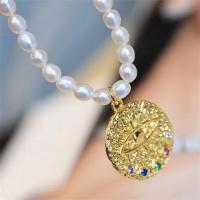 Freshwater Pearl Brass Chain Necklace, Pérolas de água doce, with cobre, cromado de cor dourada, para mulher, 4-5mm, comprimento Aprox 17 inchaltura, vendido por PC