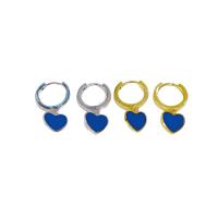 Boucles d'oreilles pendantes en laiton, coeur, Placage, pour femme & émail, plus de couleurs à choisir, protéger l'environnement, sans nickel, plomb et cadmium, 16x27mm, Vendu par paire