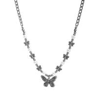 Collier d'acier titane, avec perle de plastique, papillon, bijoux de mode & pour femme, couleur originale, Longueur Environ 40-45 cm, Vendu par PC