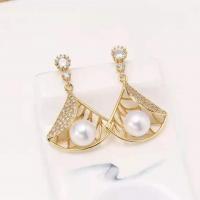 Freshwater Pearl Earrings with Brass fashion jewelry & for woman & with rhinestone golden 8-9mm Sold By Pair