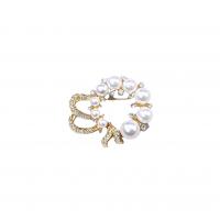 Plastic perle broche, Zinc Alloy, med Plastic Pearl, guldfarve belagt, for kvinde & med rhinestone & hule, 50x42mm, Solgt af PC