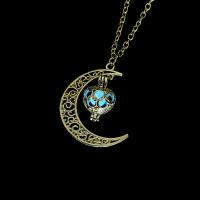 Подсвеченные Ожерелье, цинковый сплав, Луна, плакирован золотом, Мужская & блестящий в ночи & отверстие, Много цветов для выбора, длина Приблизительно 50 см, продается PC