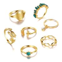 Ensemble d’anneau en alliage de zinc, Placage de couleur d'or, 7 pièces & bijoux de mode & pour femme & avec strass, deux couleurs différentes, Vendu par fixé