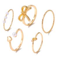 Ensemble d’anneau en alliage de zinc, avec Plastique ABS perle, Placage, 5 pièces & bijoux de mode & pour femme & avec strass, plus de couleurs à choisir, Vendu par fixé