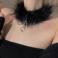 Mode-Halskette, Zinklegierung, mit Ostrich Feather & Kristall, mit Verlängerungskettchen von 2.36inch, handgemacht, Modeschmuck & für Frau, keine, frei von Nickel, Blei & Kadmium, Länge ca. 13.77 ZollInch, verkauft von PC
