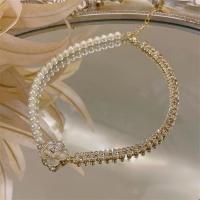Freshwater Pearl Brass Chain Necklace, Pérolas de água doce, with cobre, joias de moda & para mulher & com strass, branco, 6-7mm, comprimento Aprox 17 inchaltura, vendido por PC