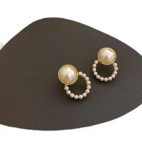 Boucles d'oreilles en alliage de zinc, avec Plastique ABS perle, Placage de couleur d'or, bijoux de mode & pour femme, deux couleurs différentes, 32x15mm, Vendu par paire
