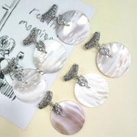 Shell Pendants Pearl Oyster with Zinc Alloy Round silver color plated Unisex Sold By PC