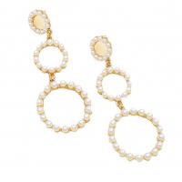 Zinklegierung Ohrringe, mit Kunststoff Perlen, Kreisring, goldfarben plattiert, für Frau & hohl, frei von Nickel, Blei & Kadmium, 30x80mm, verkauft von Paar