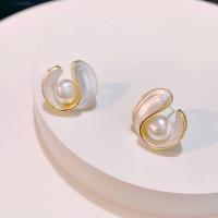 Boucle d'oreille dormeuse en alliage de zinc, avec perle de plastique, fade et jamais plaqué de haute qualité, bijoux de mode & pour femme, doré, protéger l'environnement, sans nickel, plomb et cadmium, 20x17mm, Vendu par paire