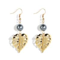 Zinc Alloy Drop Earrings with Shell Pearl gold color plated fashion jewelry & for woman nickel lead & cadmium free Sold By Pair
