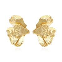Zinc Alloy Stud Earring Carved fashion jewelry & for woman golden nickel lead & cadmium free Sold By Pair