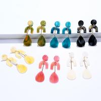 Boucle d'oreille bijoux acrylique, avec laiton, bijoux de mode & pour femme, plus de couleurs à choisir, 24x74mm, Vendu par paire