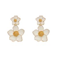 Zinc Alloy Stud Earring Flower gold color plated fashion jewelry & for woman & enamel white nickel lead & cadmium free Sold By Pair