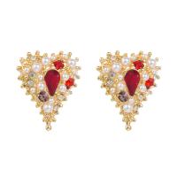 Zinc Alloy Stud Earring with Plastic Pearl Heart gold color plated fashion jewelry & for woman & with rhinestone nickel lead & cadmium free Sold By Pair