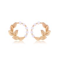 Zinc Alloy Stud Earring with Plastic Pearl 18K gold plated fashion jewelry & for woman golden nickel lead & cadmium free Sold By Pair