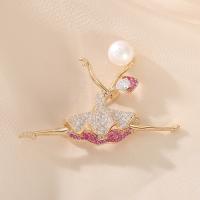 Freshwater Pearl Brooch Brass with Freshwater Pearl Girl Vacuum Ion Plating fashion jewelry & micro pave cubic zirconia & for woman golden nickel lead & cadmium free Sold By PC