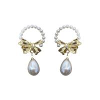Plastic Pearl Drop Earring, med Zinc Alloy, Bowknot, guldfarve belagt, Koreansk stil & for kvinde, 22x43mm, Solgt af par