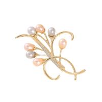 Freshwater Pearl Brooch, Brass, with Freshwater Pearl, Flower, Vacuum Ion Plating, fashion jewelry & micro pave cubic zirconia & for woman, golden, nickel, lead & cadmium free, 35x59mm, Sold By PC