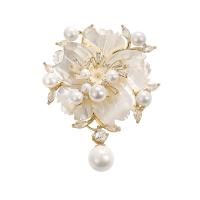 Shell Brooch Brass with Pearl Oyster Flower Vacuum Ion Plating fashion jewelry & micro pave cubic zirconia & for woman golden nickel lead & cadmium free Sold By PC