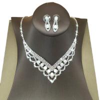 Parures de bijoux, boucle d'oreille & collier, strass, avec laiton, avec 15cm chaînes de rallonge, Placage de couleur argentée, pour femme, 8.8cm,1.1x2.5cm, Longueur:31 cm, Vendu par fixé