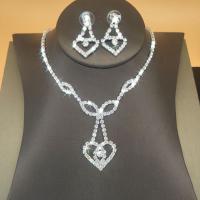 Rhinestone Jewelry Sets earring & necklace with Brass Heart silver color plated for woman 4.8cm Length 50 cm Sold By Set