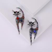 Zinc Alloy Brooches Cat silver color plated fashion jewelry & for woman & with rhinestone nickel lead & cadmium free Sold By PC