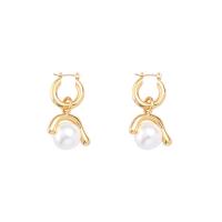 Messing Huggie Hoop Earring, met Plastic Pearl, gold plated, mode sieraden & voor vrouw, nikkel, lood en cadmium vrij, 20x40mm, Verkocht door pair