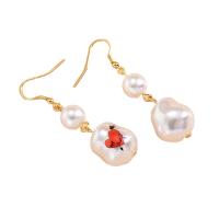 Zinklegierung Ohrringe, mit Kunststoff Perlen, goldfarben plattiert, Modeschmuck & für Frau, gemischte Farben, frei von Nickel, Blei & Kadmium, 16x58mm, verkauft von Paar
