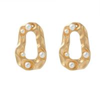 Zinklegierung Ohrstecker, mit Kunststoff Perlen, Modeschmuck & für Frau, goldfarben, frei von Nickel, Blei & Kadmium, 30x20mm, verkauft von Paar