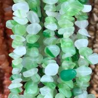 Perles murano faites à la main , chalumeau, pepite, poli, DIY, vert, 5x8mm, Vendu par Environ 80 cm brin