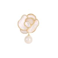 Shell Brooch, Brass, with Pearl Oyster, Flower, gold color plated, fashion jewelry & for woman, nickel, lead & cadmium free, 30x43mm, Sold By PC