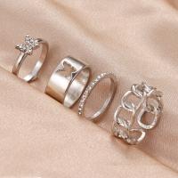 Juego de anillos de aleación de zinc, pulido, 4 piezas & Joyería & para mujer & con diamantes de imitación, plateado, Vendido por Set