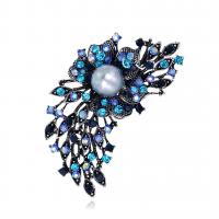 Zinc Alloy Brooches with Plastic Pearl plated fashion jewelry & for woman & with rhinestone Sold By PC