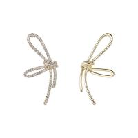 Asymmetric Earrings, Copper Alloy, Bowknot, gold color plated, fashion jewelry & for woman & with rhinestone, 32x17mm, Sold By Pair