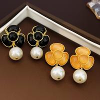 Zinc Alloy Stud Earring with Plastic Pearl & Acrylic fashion jewelry & for woman nickel lead & cadmium free Sold By Pair