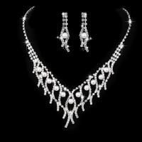 Strass-Schmuck-Sets, Strass, mit Messing Klaue Kette & Kunststoff Perlen, silberfarben plattiert, 2 Stück & Modeschmuck & für Frau, klar, 40mm, Länge ca. 43 cm, verkauft von setzen