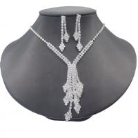 Conjuntos de joyería Rhinestone, diamantes de imitación, con cadena de la garra de latón, chapado en color de plata, 2 piezas & para mujer, claro, 40mm, longitud:aproximado 45 cm, Vendido por Set