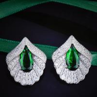 Goujon Laiton, Placage de couleur platine, bijoux de mode & pour femme, vert, protéger l'environnement, sans nickel, plomb et cadmium, 24x29mm, Vendu par paire