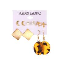 alliage de zinc Boucles d'oreilles, avec perle de plastique & Acrylique, Placage de couleur d'or, 5 pièces & bijoux de mode & pour femme, multicolore, Vendu par fixé