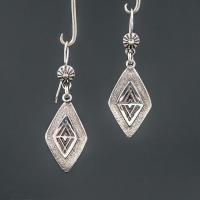 Tibetan Style Drop Earrings, Rhombus, silver color plated, fashion jewelry & for woman, silver color, 20x40mm, Sold By Pair